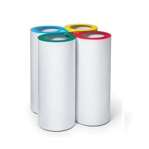 Papeleras de reciclaje cada hueco con un color.